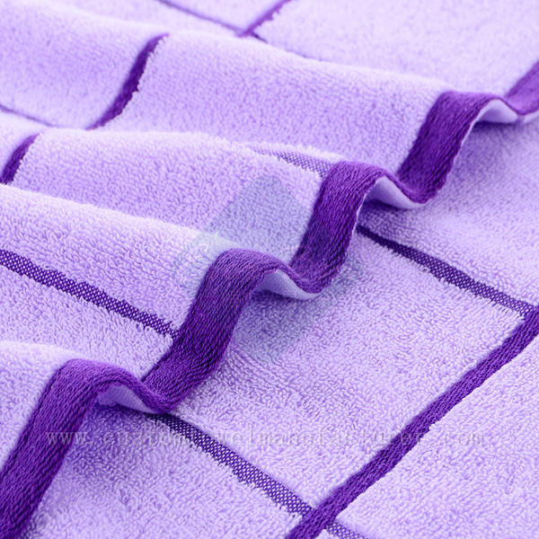Bulk customized purple bath towels Supplier